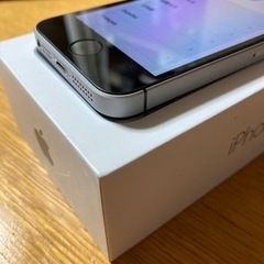 iPhoneSE SpaceGray 32GB SIMフリーの画像