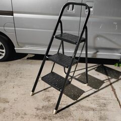 くまねず《姫路》（3段）折りたたみ脚立