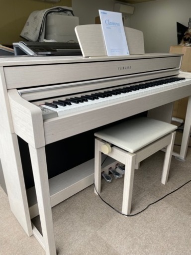 YAMAHA ヤマハ電子ピアノ 中古美品CLP-535WA　2015年製　配送可能です。