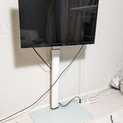 ネットテレビ32型+テレビスタンド　セットでお譲りします☆