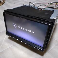 7インチBluetoothナビStradaストラーダCN-B301Bの画像