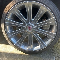 車のパーツ タイヤ、ホイールの画像