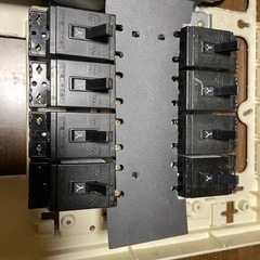 住宅用分電盤　主幹60Aの分電盤です。8回路の画像