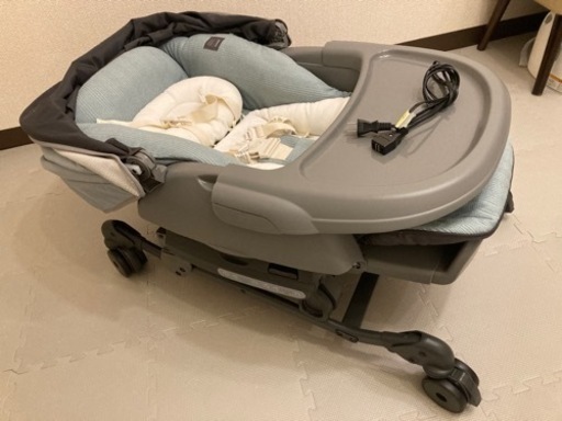 【取引中】コンビ ネムリラ AUTO SWING BEDi Long スリープシェル EG