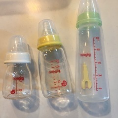 ミルトン専用容器 哺乳瓶3本+おまけつきの画像