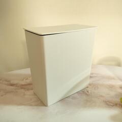 【美品】【無印】ポリプロピレンごみ箱・角型・ミニ（約０．９Ｌ）の画像