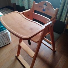 食事用のイス