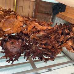 木の彫刻・沖縄の海のオブジェの画像