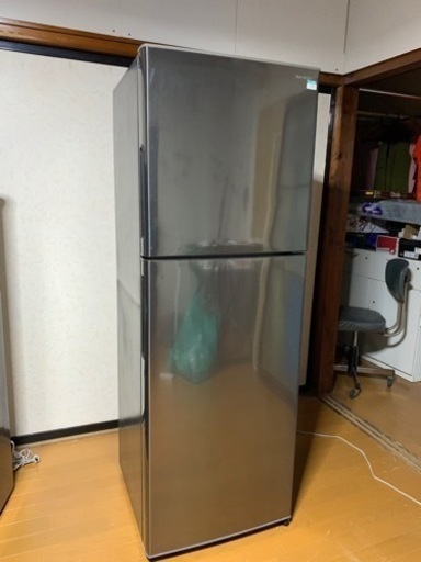 冷蔵庫　シャープ　SJ-D23F-S　2020年製