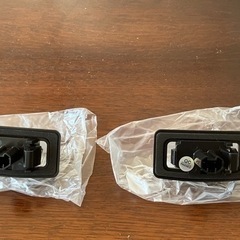 【値下げを更に値下しました】新品未使用箱入　プロボックス・サクシード激白光交換式LEDナンバー灯　の画像