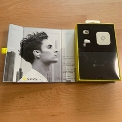 ワイヤレスイヤホン&コネクターの画像