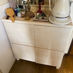 カップボードの画像