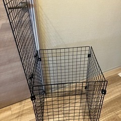 金網囲み　の画像