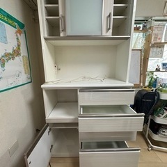 もらってください　食器棚　の画像