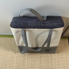 家具　椅子　収納付きの画像