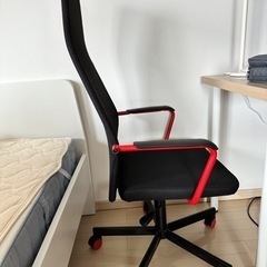 IKEAデスクチェアの画像
