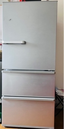 2019年製　冷蔵庫Aqua AQR-27H-S 3-Door Refrigerator (Misty Silver) 8.7 gal (272 L)