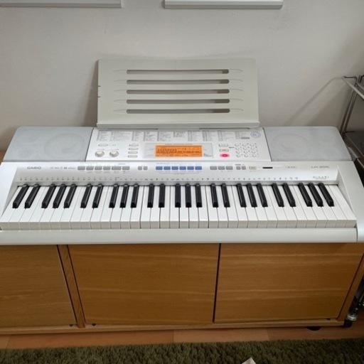 Amazon.co.jp: CASIO 光ナビゲーションキーボード(61鍵盤) LK