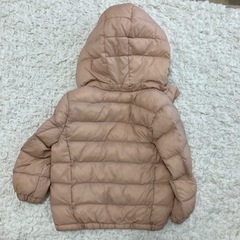子供服　ユニクロダウンジャケット　100cmの画像