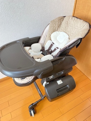 ハイローチェア　コンビ　ネムリラ　電動　AUTO