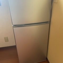一人暮らしにピッタリな冷蔵庫です   土日引き取りの画像