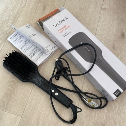 ヘアブラシ　アイロン　ドライヤー