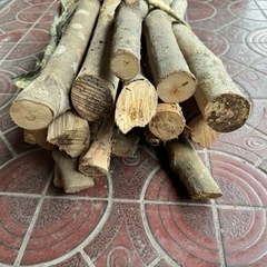 薪(広葉樹)トラック1台分ロープ無しで積めるまでの画像