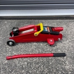 フロアジャッキ