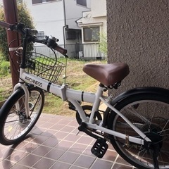折りたたみ自転車の画像
