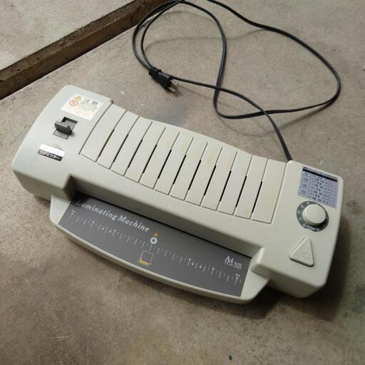 A4ラミネーター
