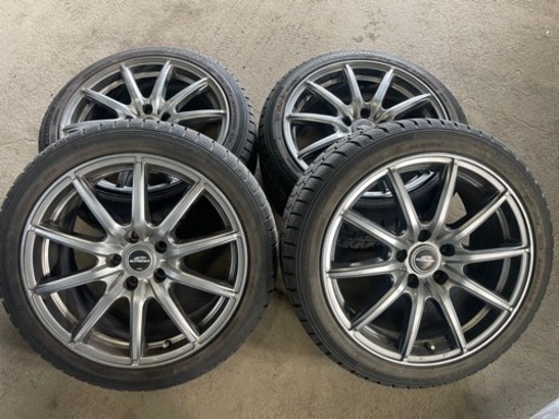 車のパーツ タイヤ、ホイール