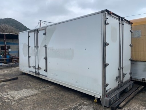 No.841 保冷バン 4ｔ 車  アルミ 箱 バイク 倉庫 トラック コンテナ 米 保管庫 物置 DIY