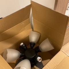 【LOWYA】[6灯] シーリングファンライト リモコン付き LED電球対応 リバーシブル羽の画像