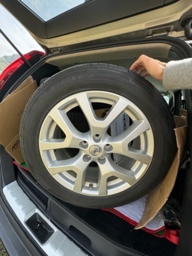 225/55/R18 タイヤ　エクストレイルなど