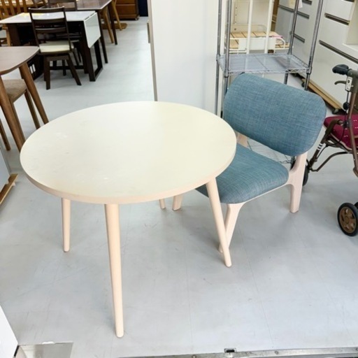 【お買い得‼️】定価32,610円♪ ニトリ 直径80cmラウンドテーブル ダイニングチェア セット♪