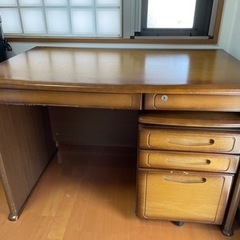 【4月9日処分予定】学習机セットの画像