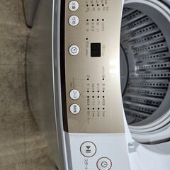 リサイクルショップどりーむ荒田店 No11136　ハイアール　洗濯機　2017年製　容量7.0㎏　ファミリータイプのサイズです♪　※洗剤ケース中身のパーツ欠品あり(´;ω;｀)の画像