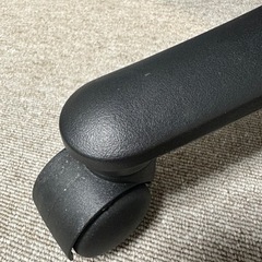 家具 椅子 座椅子　肘掛け付きの画像