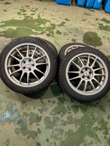 O.Z Racing 4本セット　スタッドレス付き