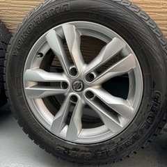 車のパーツ タイヤ、ホイールの画像