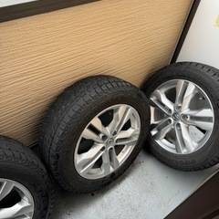 車のパーツ タイヤ、ホイールの画像