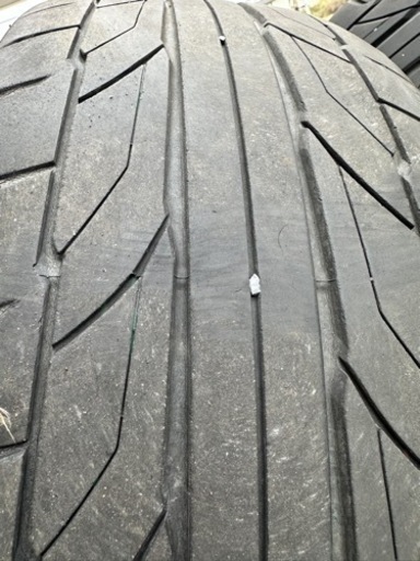 車のパーツ タイヤ、ホイール