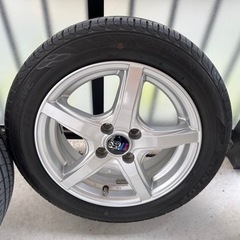 車のパーツ タイヤ、ホイールの画像