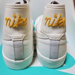 お値引きしました♪ 新品 NIKE メンズスニーカー 27cmの画像