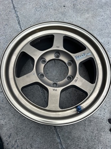 車のパーツ タイヤ、ホイール