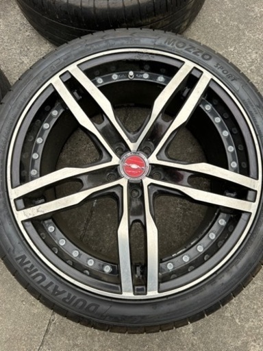 車のパーツ タイヤ、ホイール