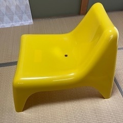 お洒落 イエローチェアの画像