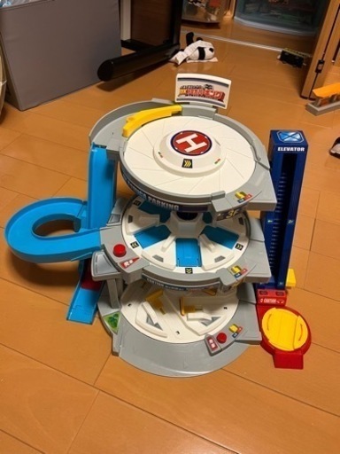 トミカ　デラックストミカパーキング