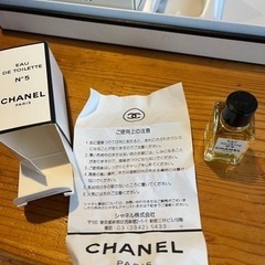 シャネル　未使用　CHANEL 石鹸２つと香水のセットの画像