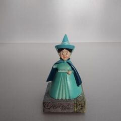 ディズニーストア 眠れる森の美女 オーロラ姫 ミニチュア フィギュア タイニーキングダム インテリア ディズニーの画像